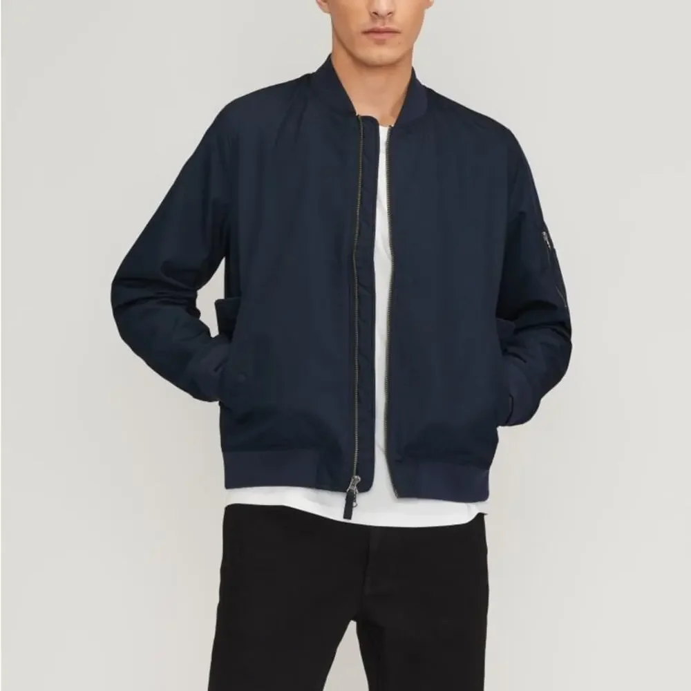 Everlane the bomber jacket Uniform in navy Size M